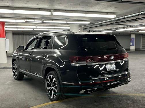 2025 Volkswagen Atlas 2.0T SEL Premium R-Line 4MOTION