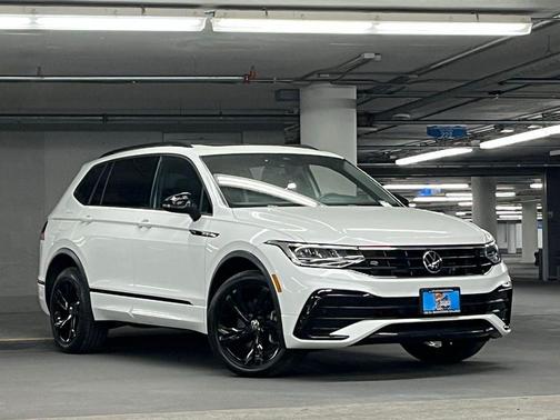 2023 Volkswagen Tiguan 2.0T SE R-Line Black 4MOTION