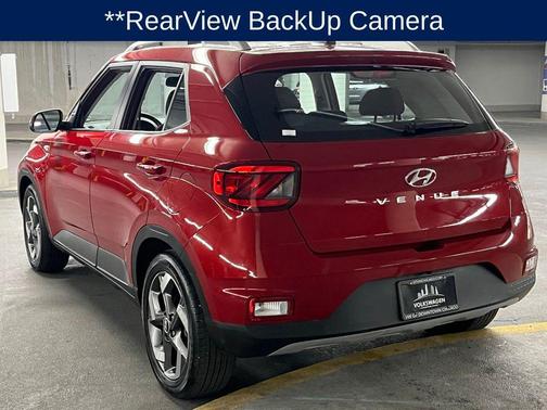 2023 Hyundai VENUE SEL