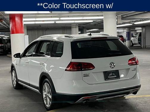 2017 Volkswagen Golf Alltrack TSI S