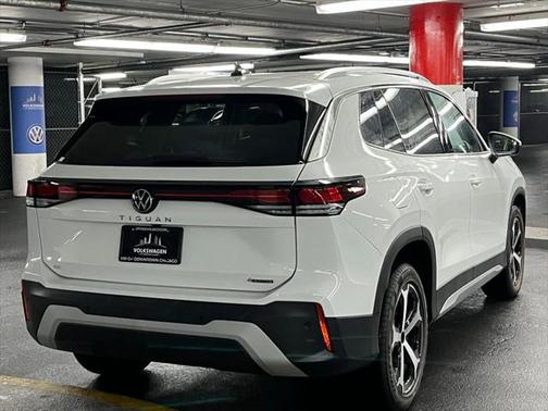 2025 Volkswagen Tiguan 2.0T SE 4MOTION