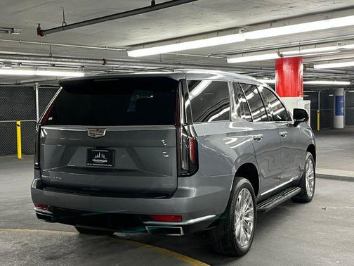 2022 Cadillac Escalade Premium Luxury