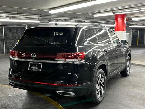 2025 Volkswagen Atlas 2.0T SE w/Technology 4MOTION