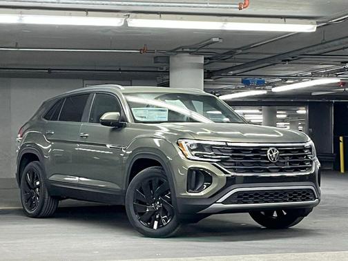 2026 Volkswagen Atlas Cross Sport 2.0T SE w/Technology 4MOTION