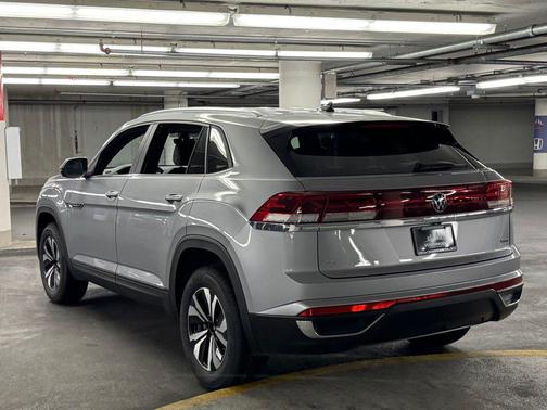 2026 Volkswagen Atlas Cross Sport 2.0T SE