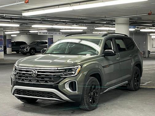 2026 Volkswagen Atlas Peak Edition