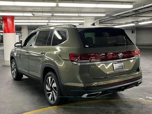 2025 Volkswagen Atlas 2.0T SE w/Technology 4MOTION