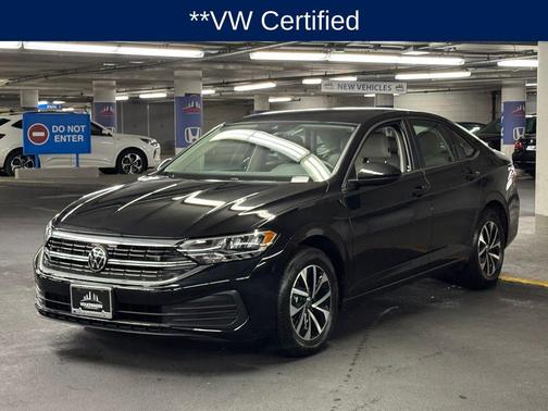Deep Black 2024 Volkswagen Jetta 1.5T S