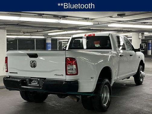 2023 RAM 3500 Tradesman Crew Cab 4x4 8' Box