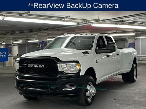 2023 RAM 3500 Tradesman Crew Cab 4x4 8' Box