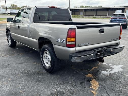 2001 Chevrolet Silverado 1500 LS Extended Cab