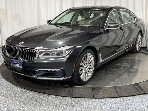 2016 BMW 750 i xDrive