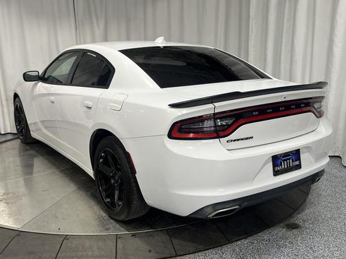 2017 Dodge Charger SXT