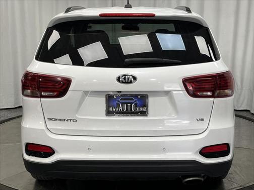 2019 Kia Sorento S
