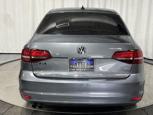 2017 Volkswagen Jetta 1.8T SEL