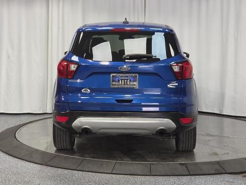 Lightning Blue Metallic 2019 Ford Escape SE