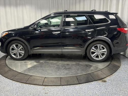 2016 Hyundai SANTA FE SE