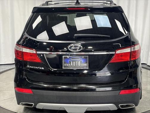 2016 Hyundai SANTA FE SE