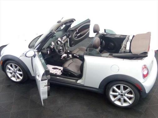 Photo 5 of 8 of 2014 MINI Convertible Cooper