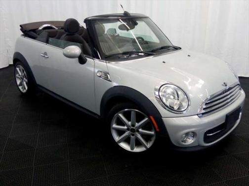 Photo 4 of 8 of 2014 MINI Convertible Cooper