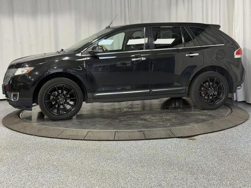 Tuxedo Black Metallic 2013 Lincoln MKX Base