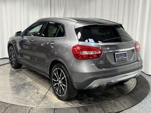 2017 Mercedes-Benz GLA 250 Base