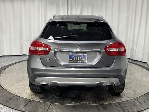 2017 Mercedes-Benz GLA 250 Base