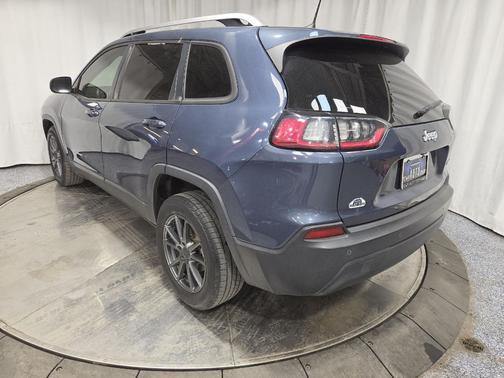 Slate Blue Pearlcoat 2020 Jeep Cherokee Latitude