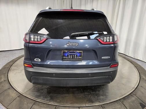 Slate Blue Pearlcoat 2020 Jeep Cherokee Latitude