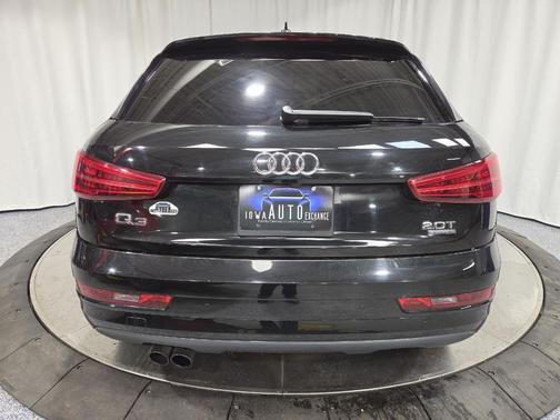 Mythos Black Metallic 2018 Audi Q3 2.0T Premium Plus