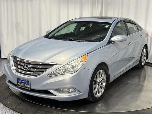 2013 Hyundai SONATA SE