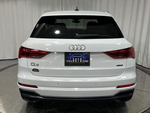 2020 Audi Q3 45 S line Premium