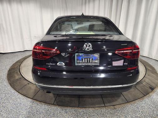 2019 Volkswagen Passat 2.0T Wolfsburg Edition