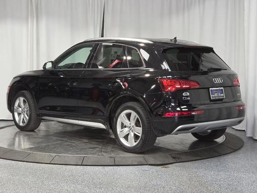 Brilliant Black 2018 Audi Q5 2.0T Premium