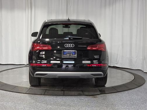 Brilliant Black 2018 Audi Q5 2.0T Premium