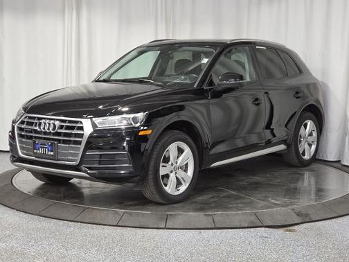 Brilliant Black 2018 Audi Q5 2.0T Premium