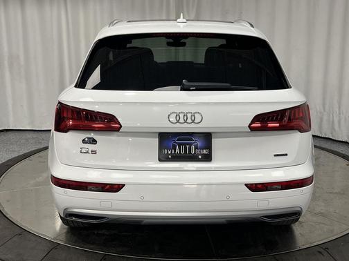 2020 Audi Q5 45 Premium