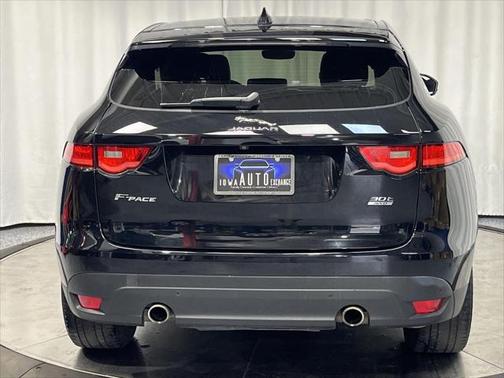2019 Jaguar F-PACE 30t Prestige