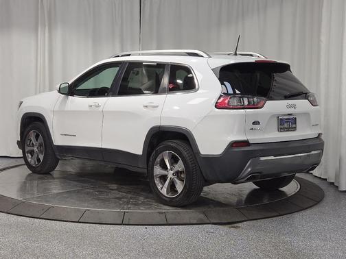 Bright White Clearcoat 2019 Jeep Cherokee Limited