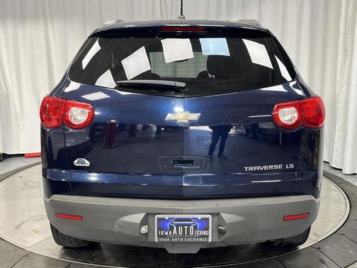 2011 Chevrolet Traverse LS