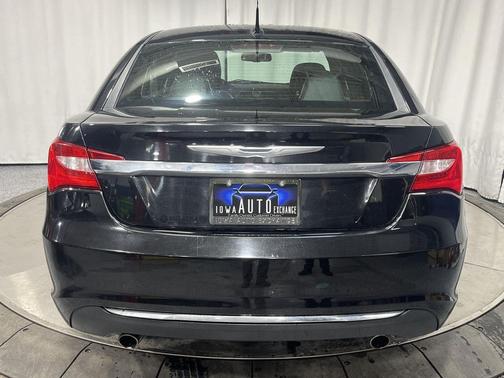 2011 Chrysler 200 Limited