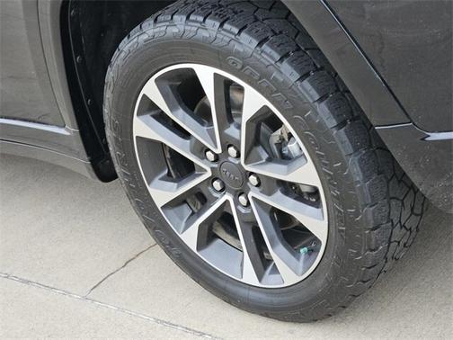 2022 Jeep Grand Cherokee OVERLAND