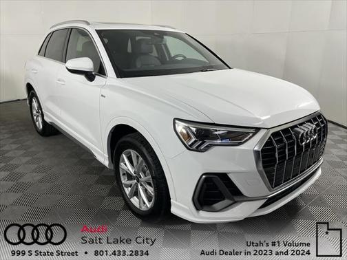 2025 Audi Q3 Premium 45 TFSI S line quattro Tiptronic