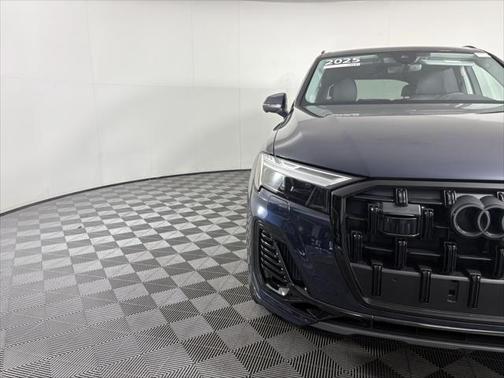 2025 Audi Q7 Premium Plus 55 TFSI quattro Tiptronic