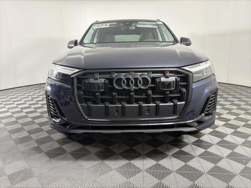 2025 Audi Q7 Premium Plus 55 TFSI quattro Tiptronic