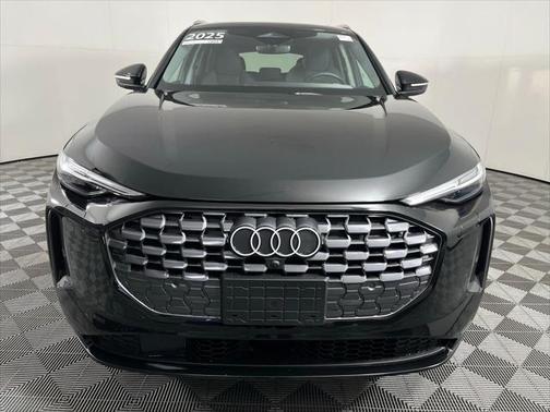 2025 Audi Q5 Premium Plus TFSI quattro S tronic