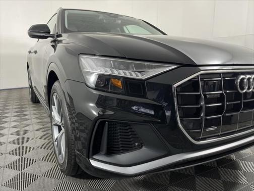 2023 Audi Q8 Prestige 55 TFSI quattro Tiptronic