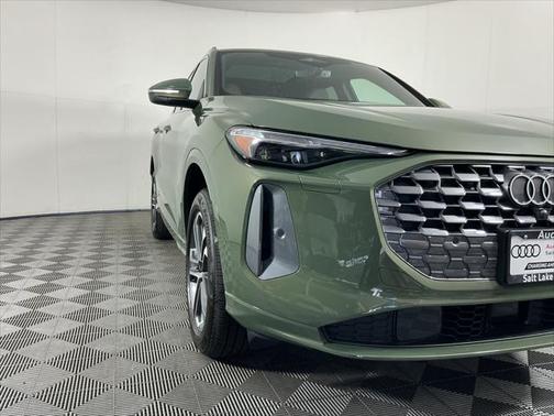 2025 Audi Q5 Premium Plus TFSI quattro S tronic