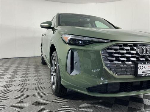 2025 Audi Q5 Premium Plus TFSI quattro S tronic