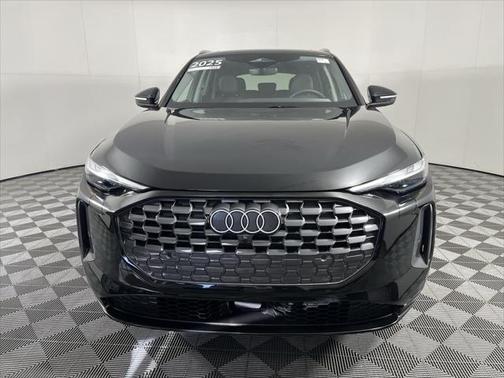 2025 Audi Q5 Premium TFSI quattro S tronic